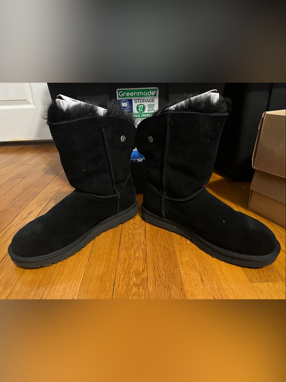 UGG Valentina size 11 women’s black winter boots